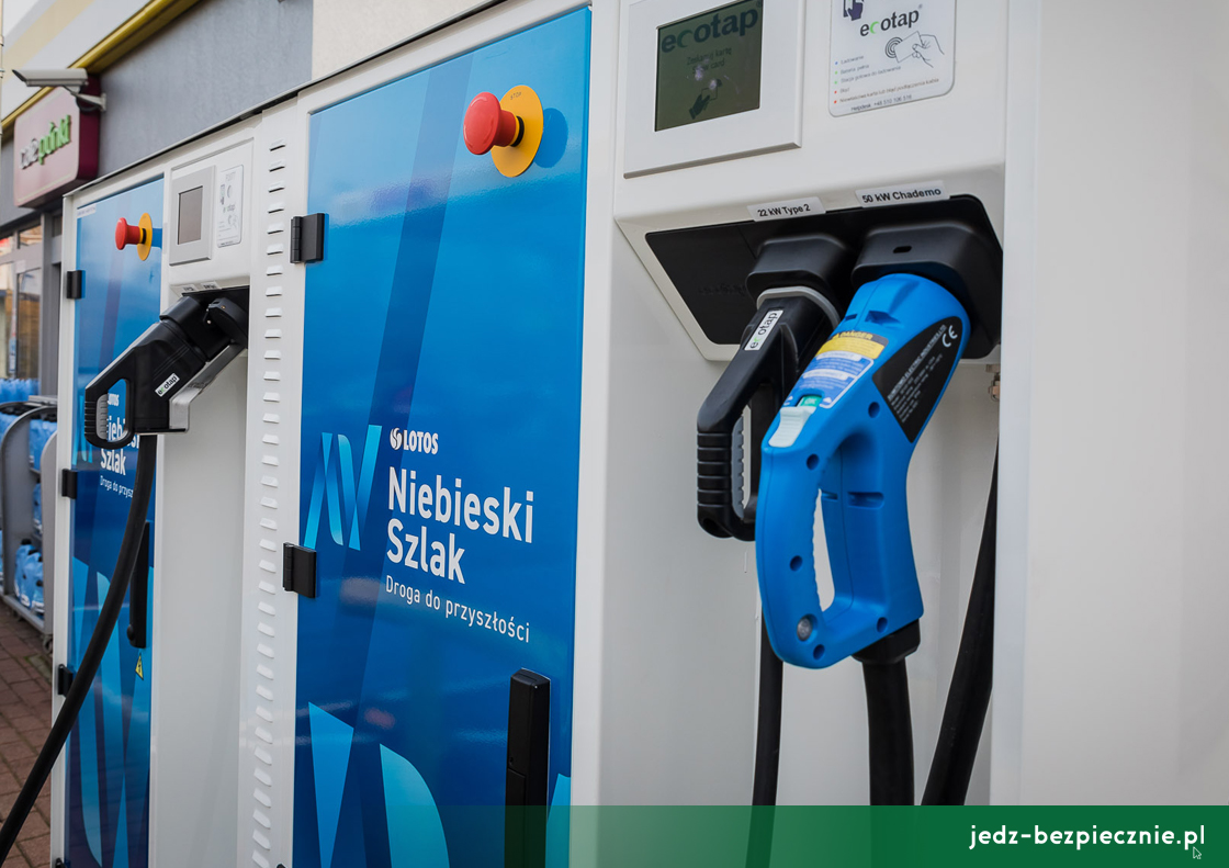 Wydanie na weekend - Lotos rozpoczyna pobór opłat za ładowanie elektryków